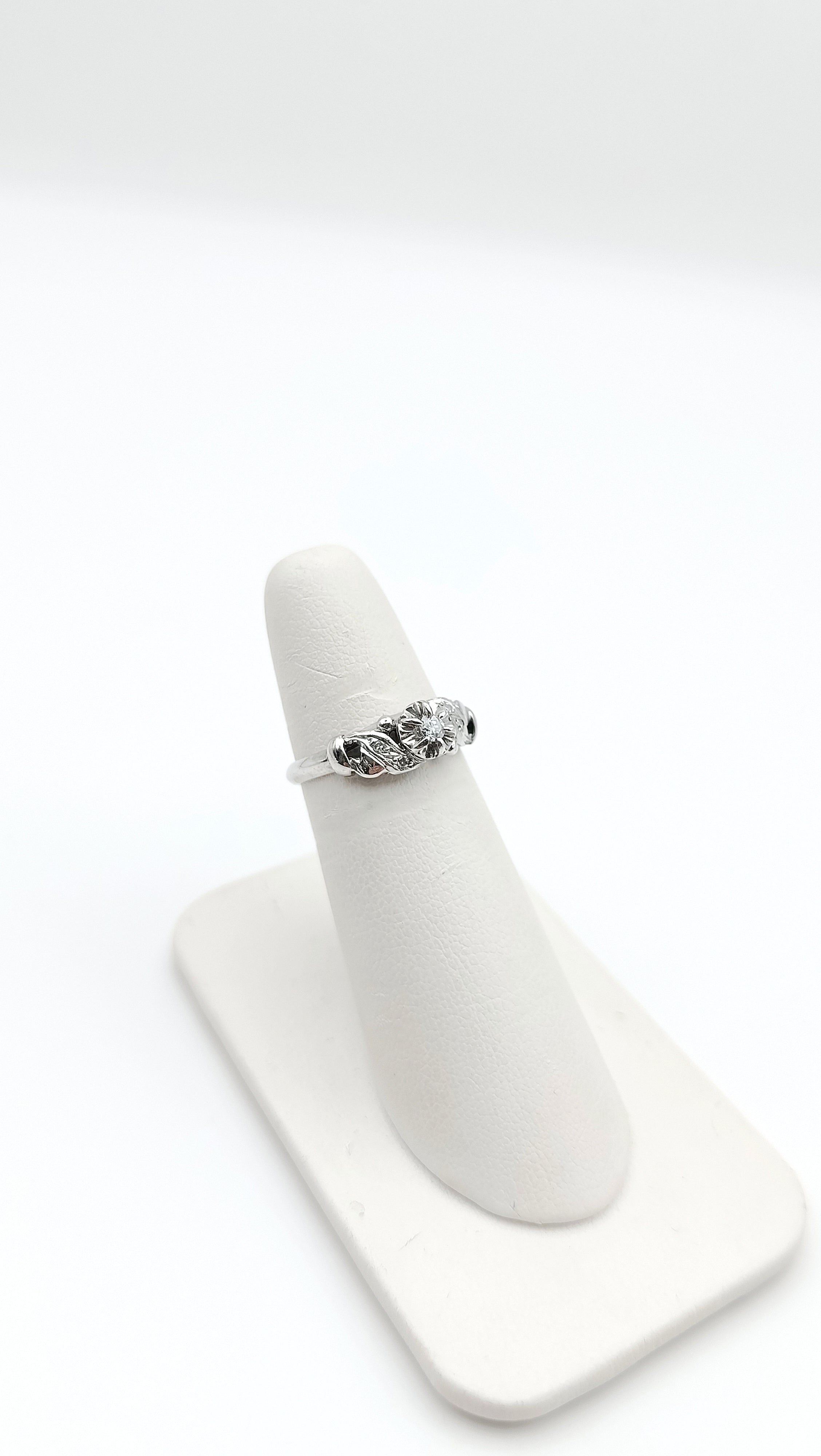 ANILLO DE PLATA PALADIO CON DIAMANTES