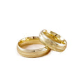 ARGOLLA HUECA DE MATRIMONIO DE ORO DE 10K