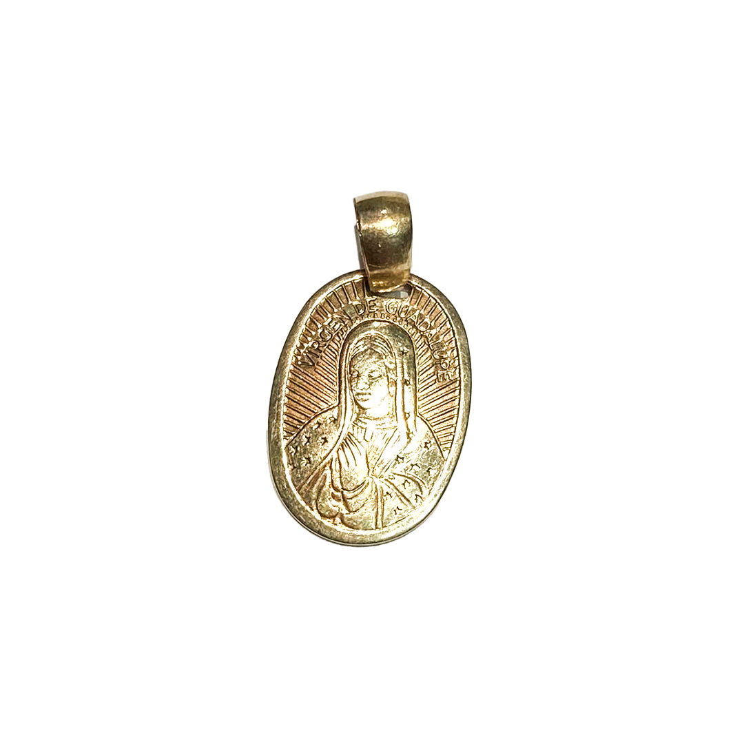 DIJE CON NOMBRE DE LA VIRGEN DE GUADALUPE