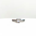 ANILLO CORTE PRINCESA CON LATERALES